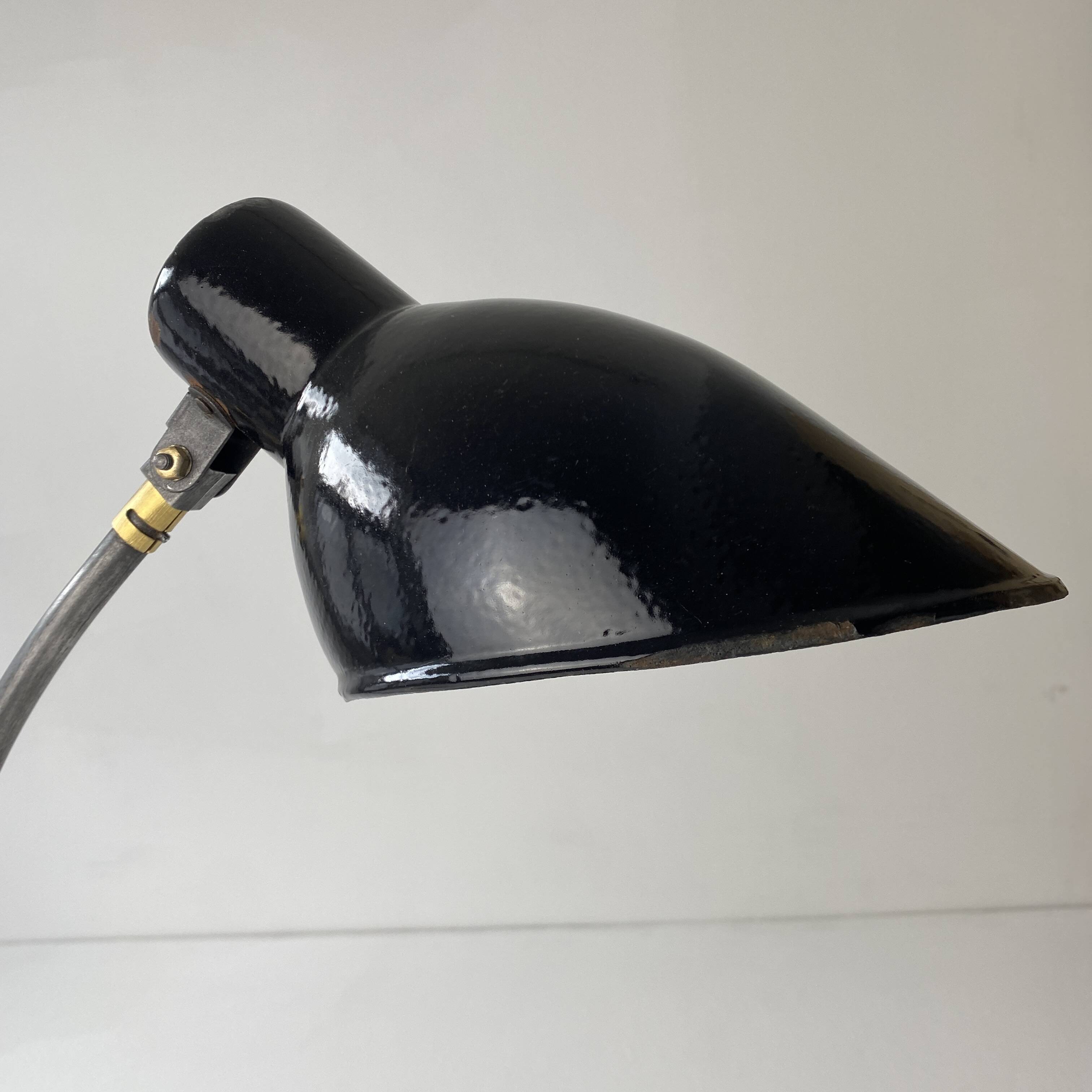 Old Bauhaus desk lamp "Kandem"