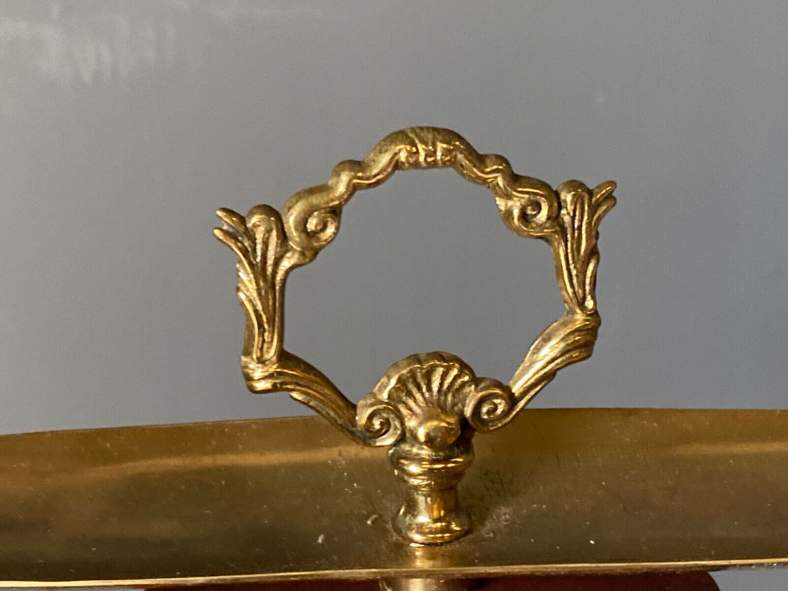Valet de nuit travail français pieds griffes 1960 brass and wood