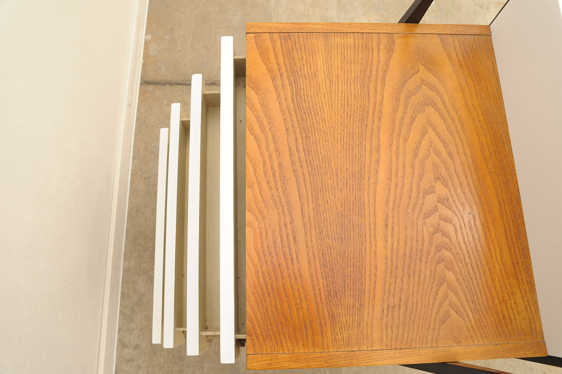 Commode du milieu du siècle entièrement restaurée par Tatra nabytok, années 1960