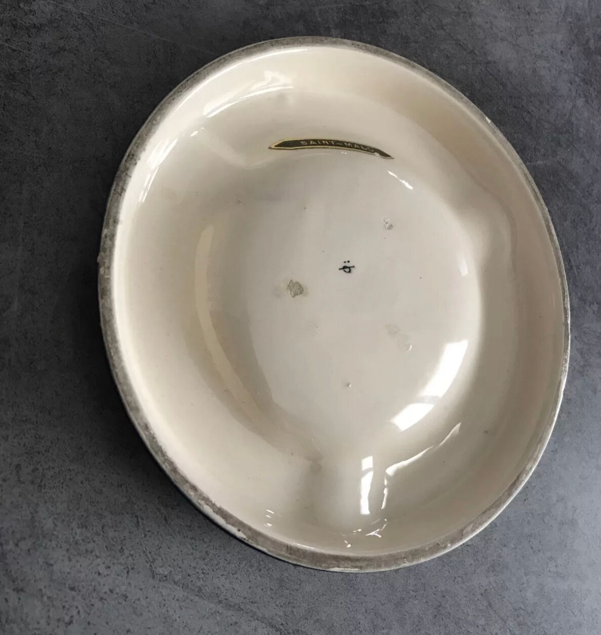 Ceramic ashtray painted coat of arms saint malo 14.5 cm