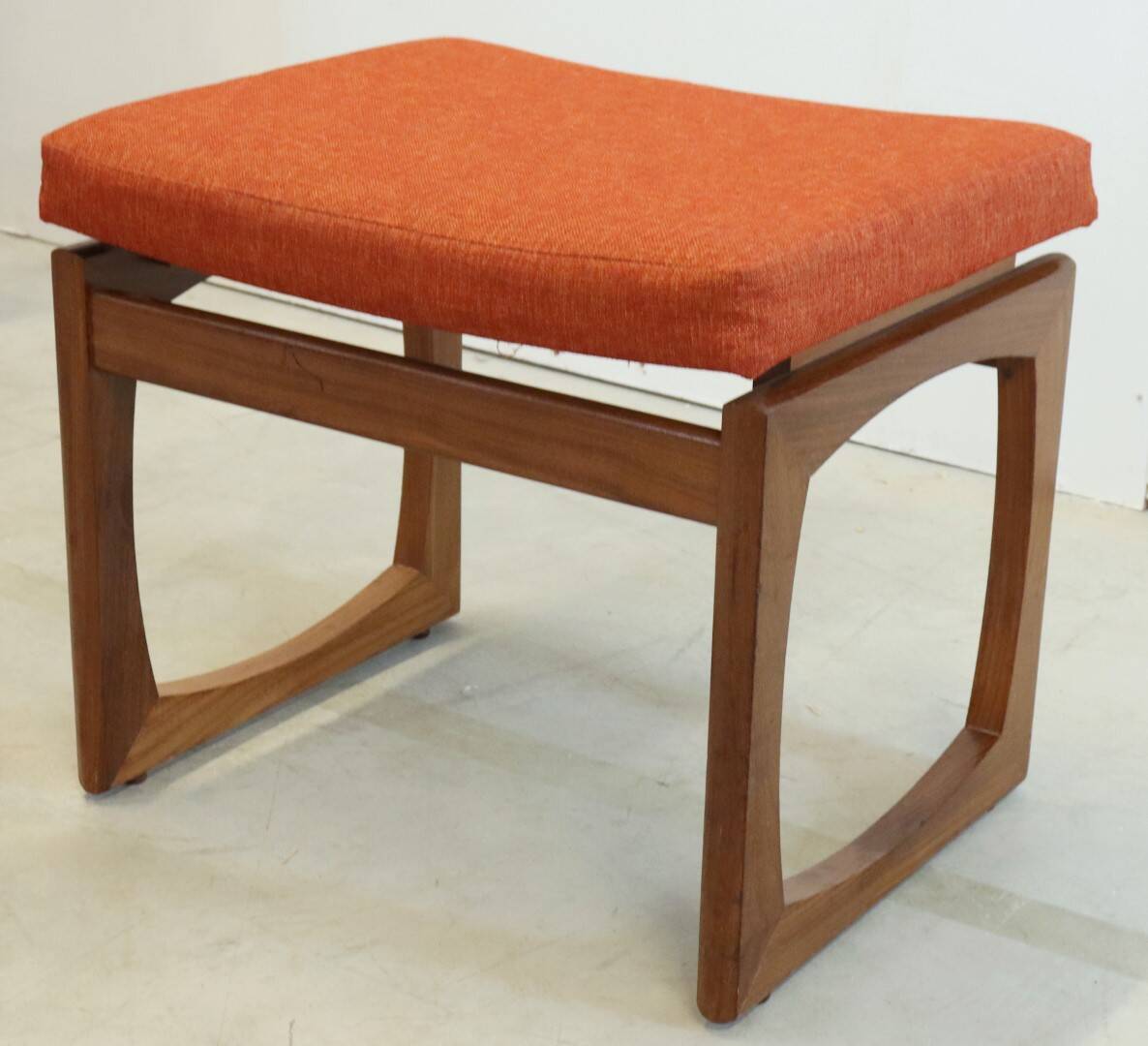 G-Plan voetenbankje 'Aylesham'