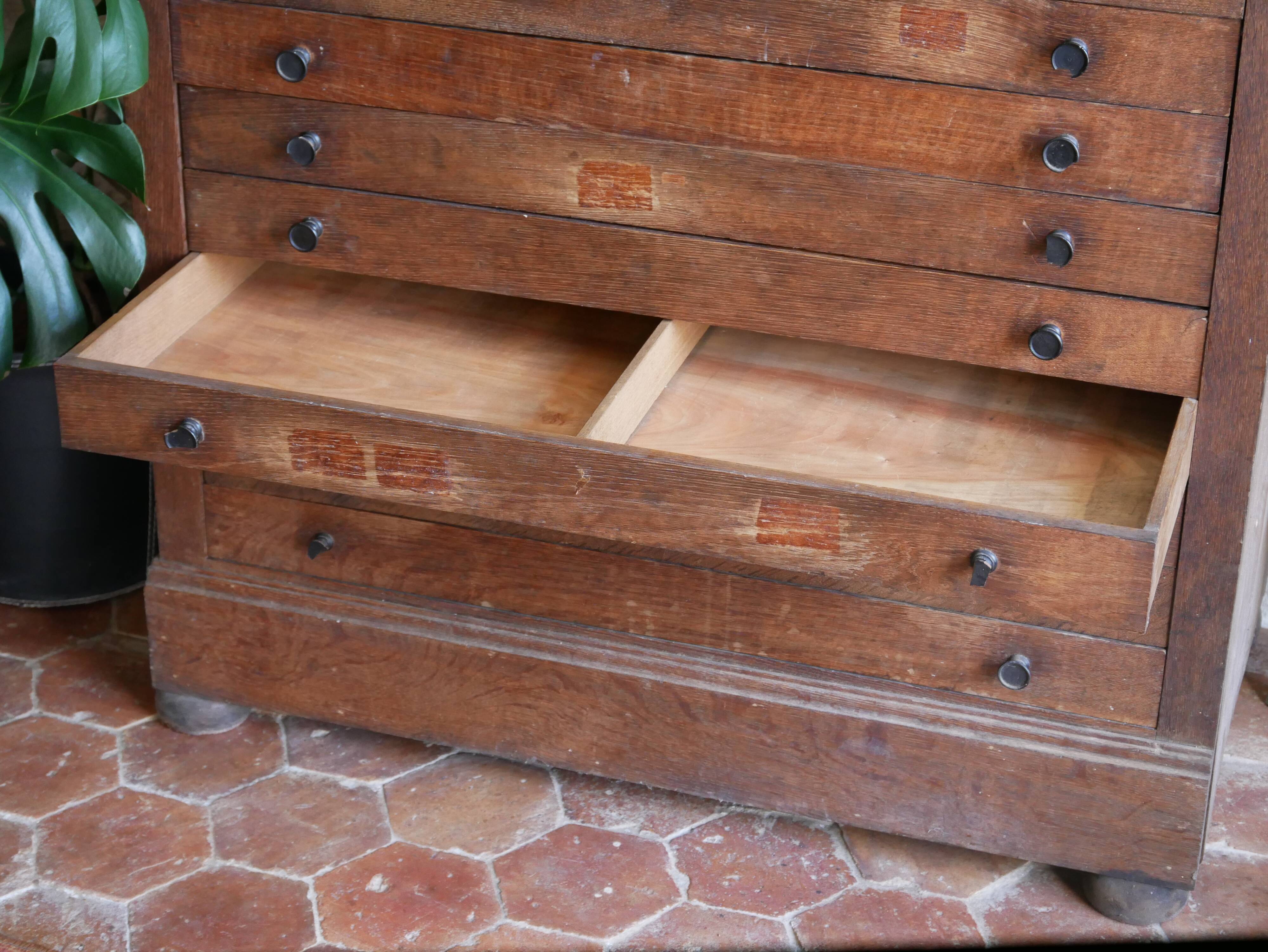 Furniture of trade type printer