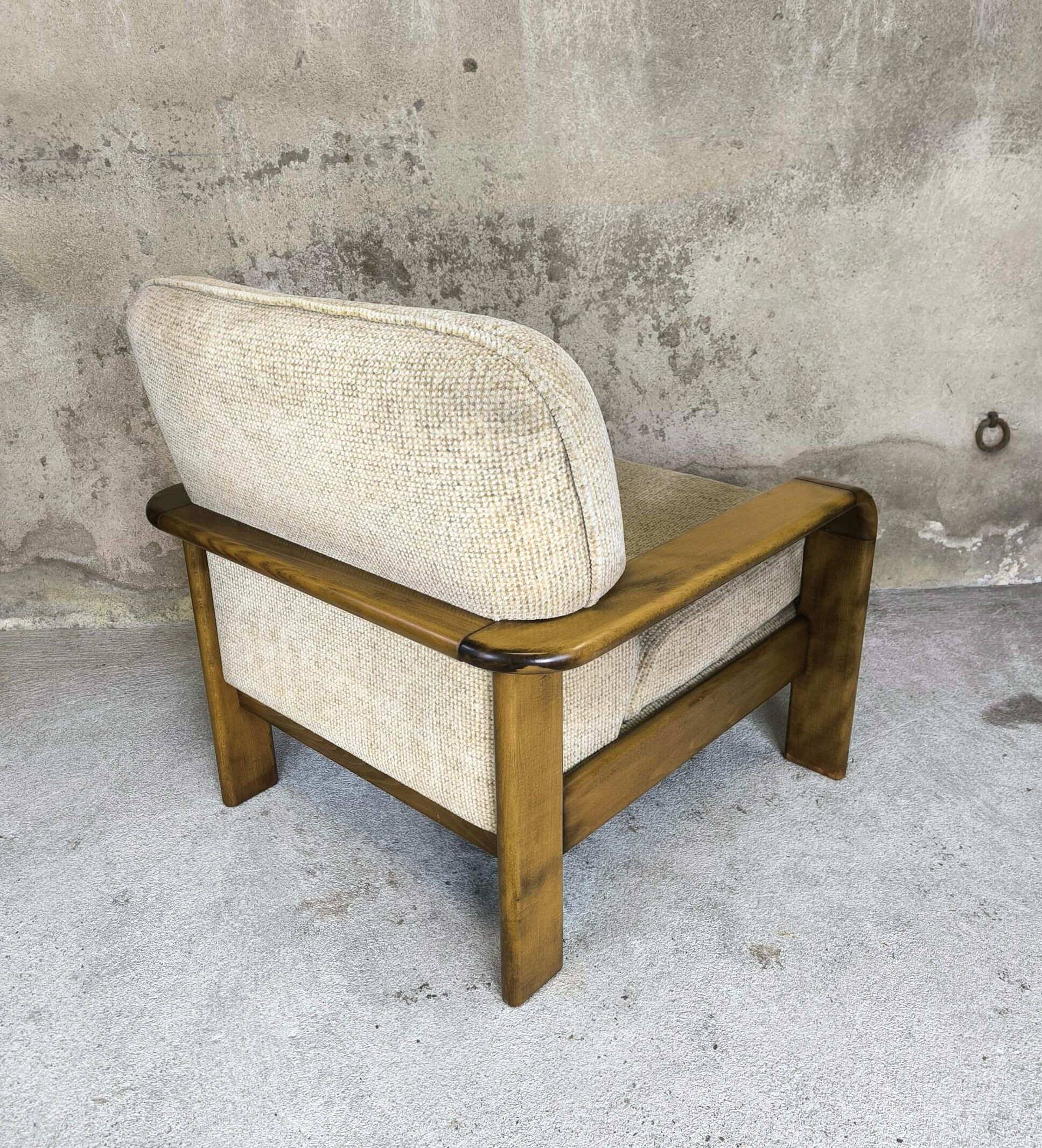 Fauteuil vintage en bois et laine