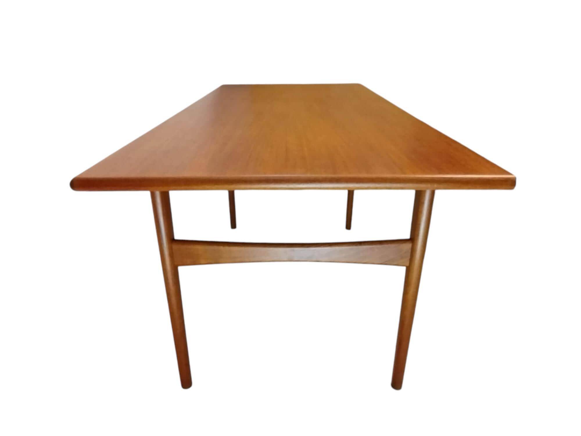 Table basse teck danoise années 60, design scandinave organique