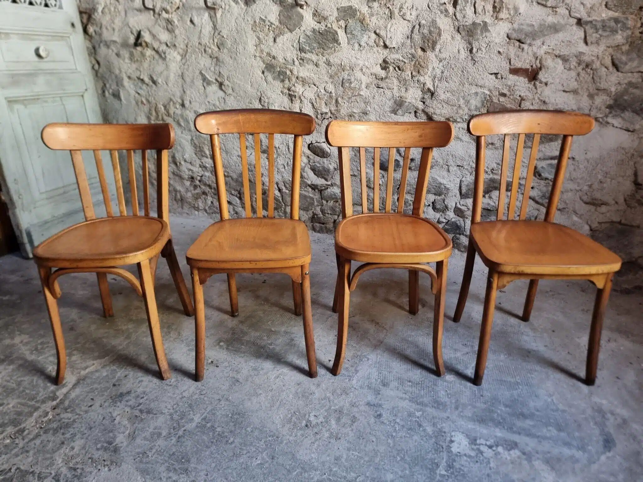 Ensemble vintage de 4 chaises bistrot françaises par Baumann & Luterma, bois de hêtre, années 1950