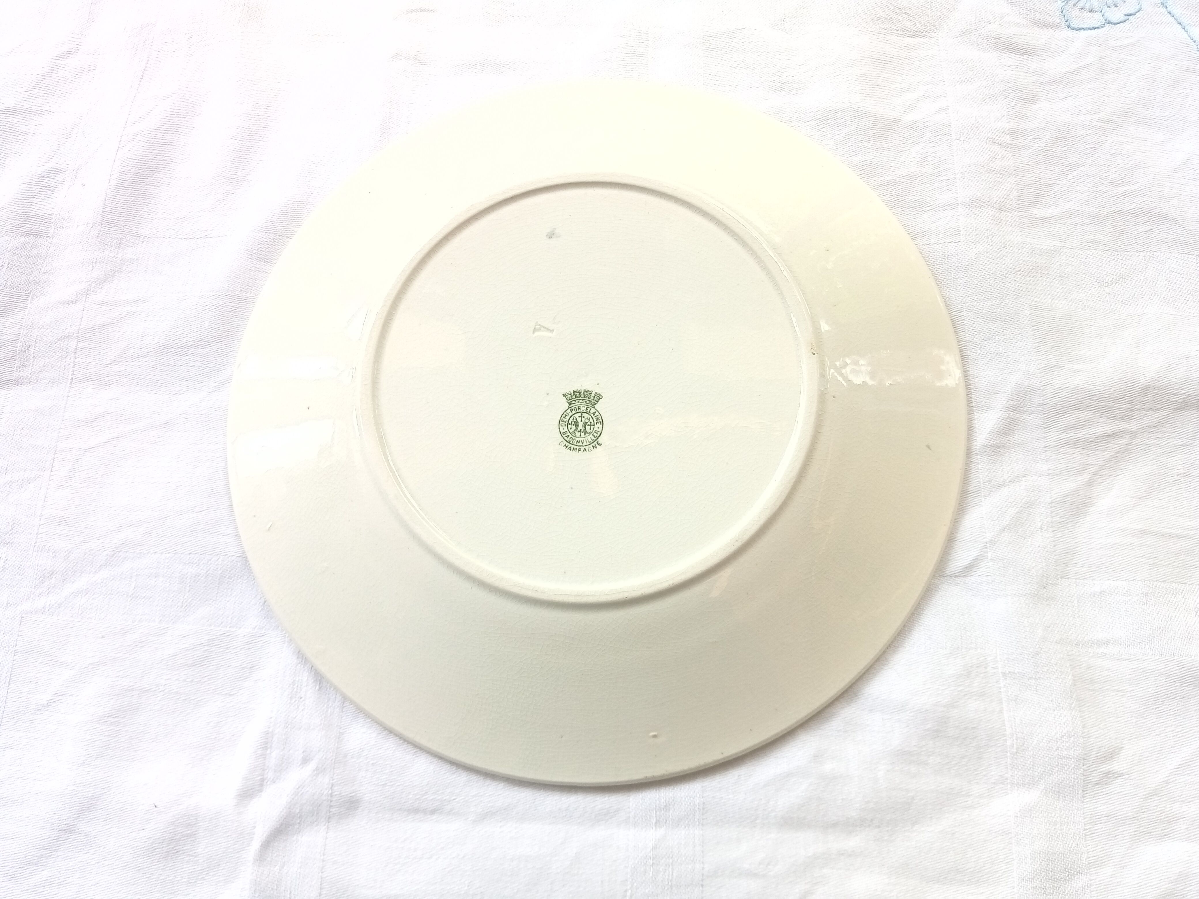 8 plates flat Champagne Salins
