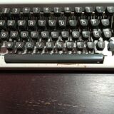 AZERTY Luxury Keyboard Olympia Traveller Typewriter