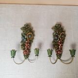 Paire d'appliques en bois sculpté polychrome