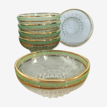 6 Gold-edged glass cups