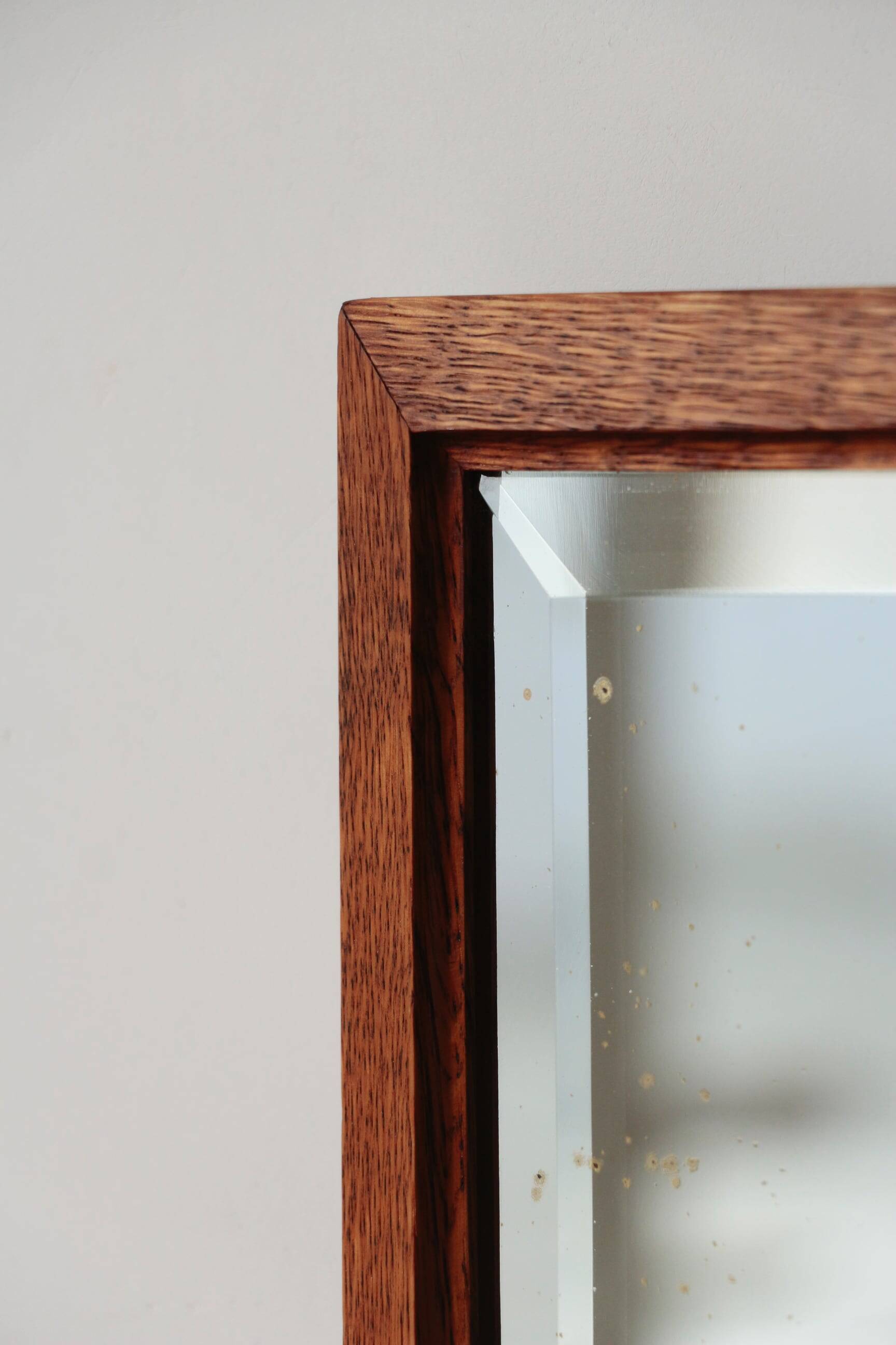 Large bevelled mirror - 02.10.25.01