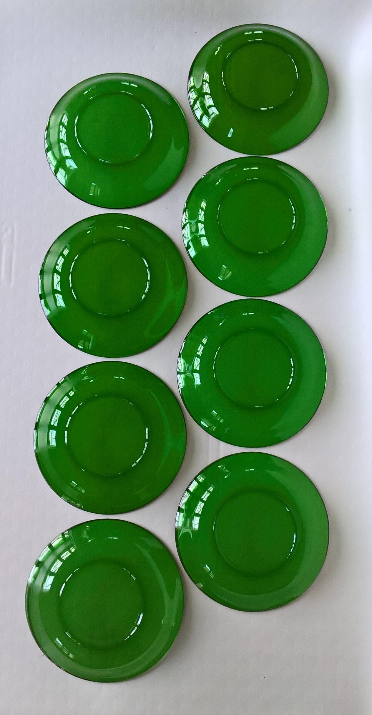 Lot of 8 vereco hollow plates