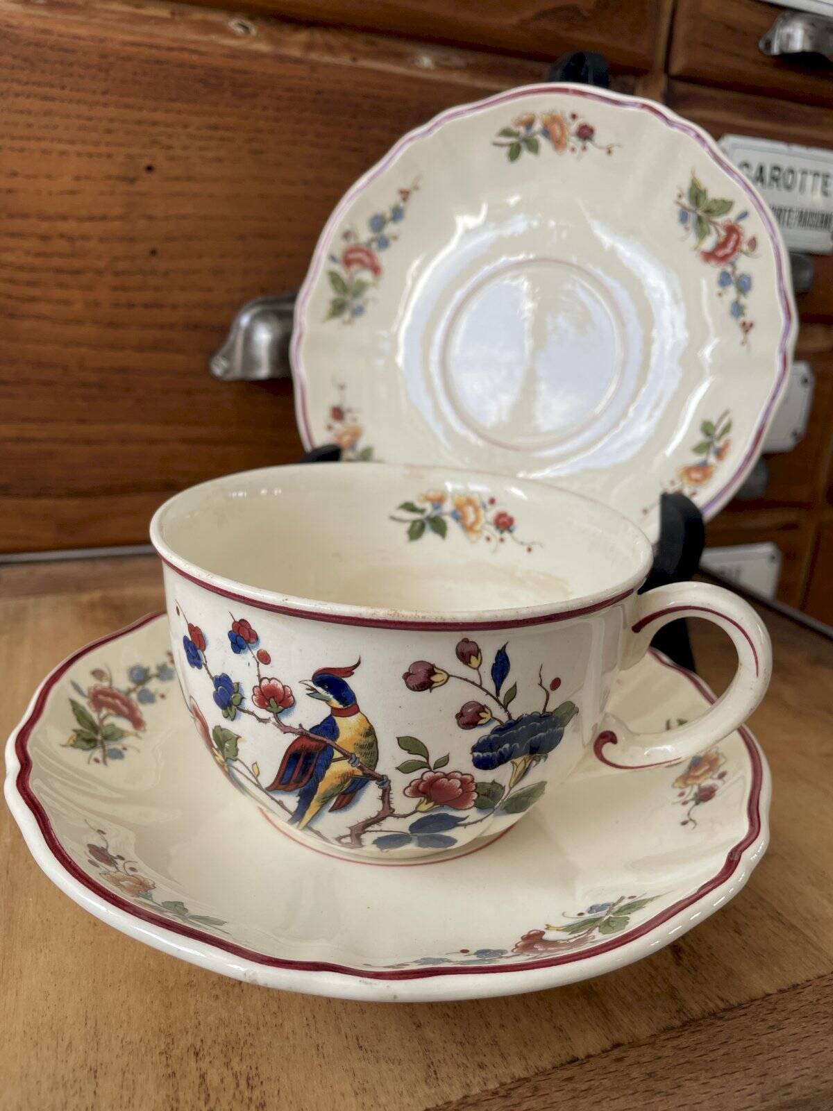 Large cup and 2 saucers V&B model Phoenix