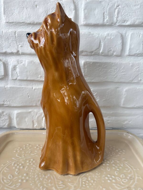 Pichet en barbotine chien Moulin des Loups Orchies