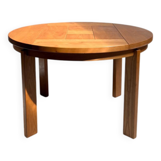 Table à manger en orme