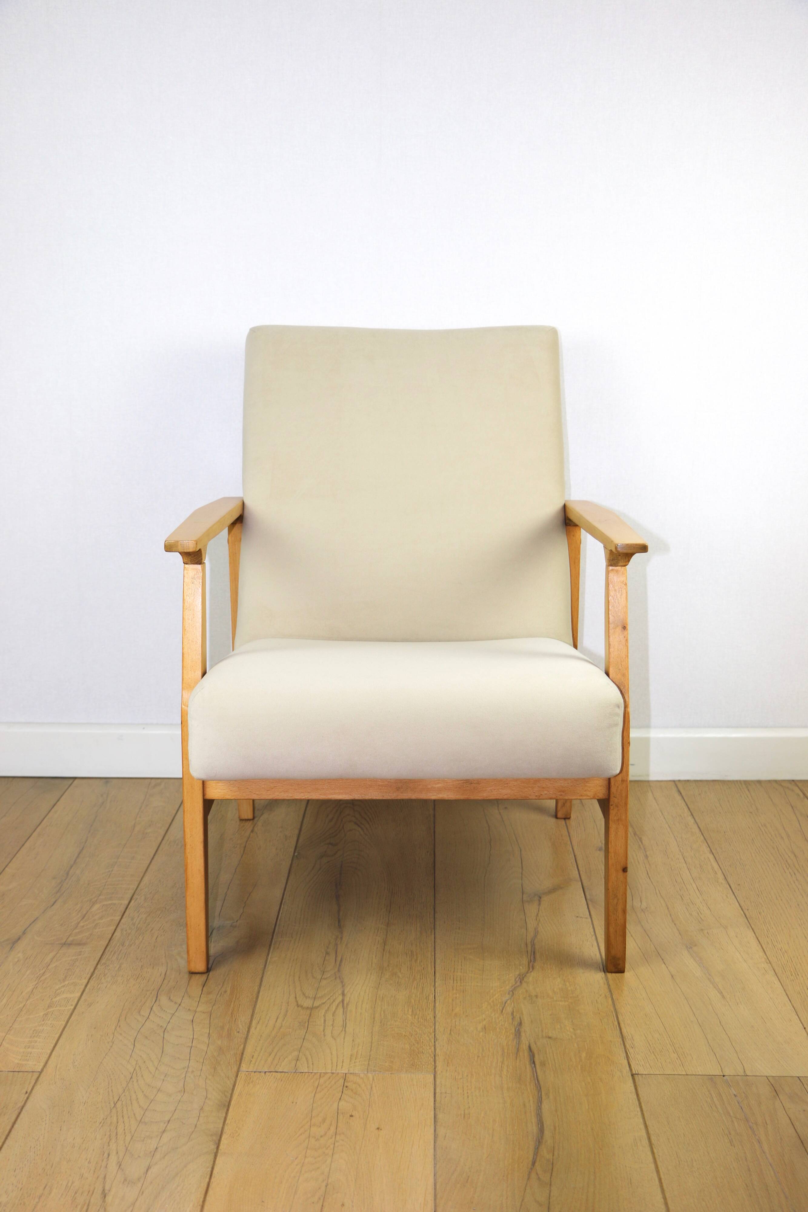 Classic armchair Vintage 70s beige - Jade series