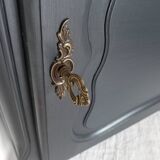 Corner cabinet