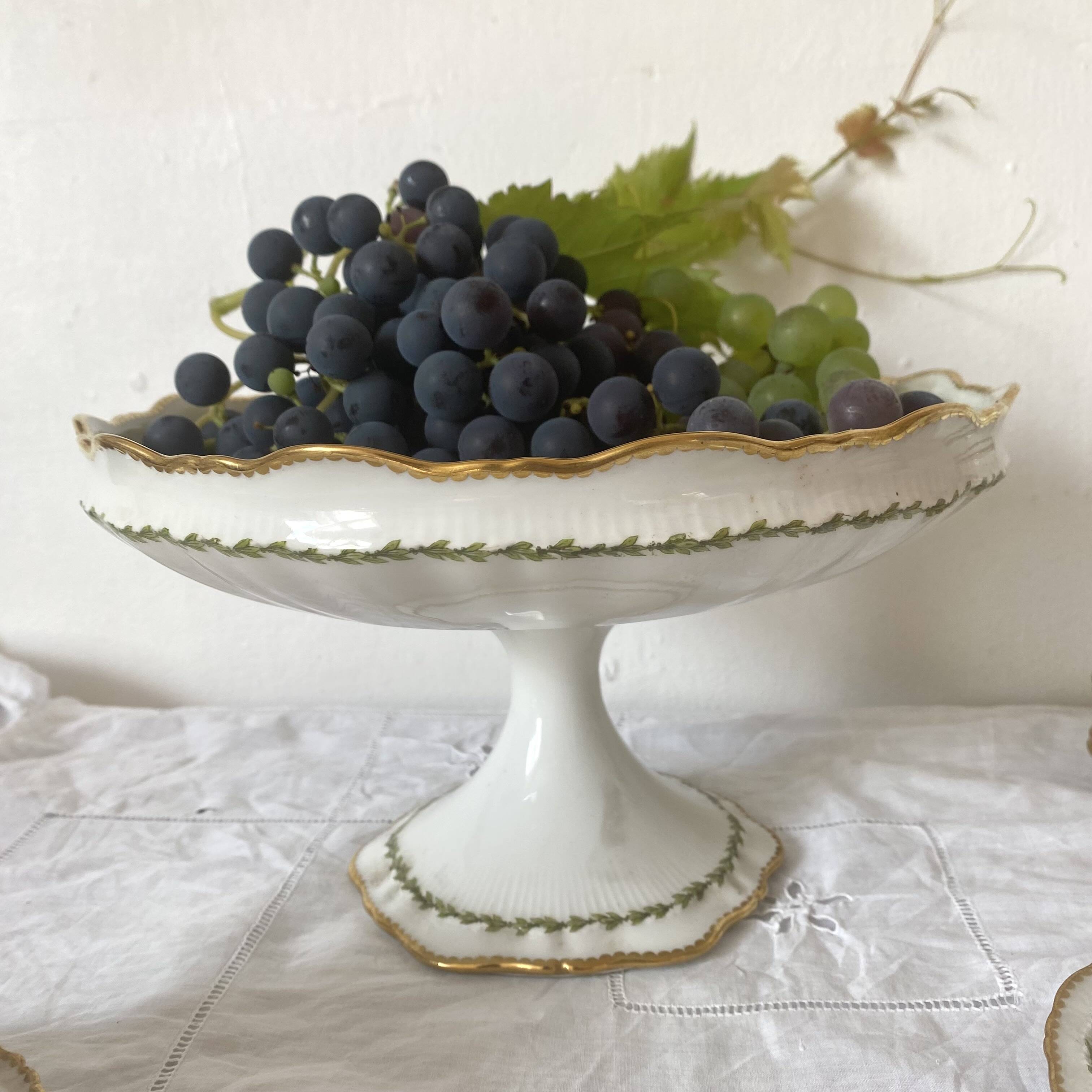 Antique fruit bowl, footed bowl in Limoges porcelain - Perrier Paris
