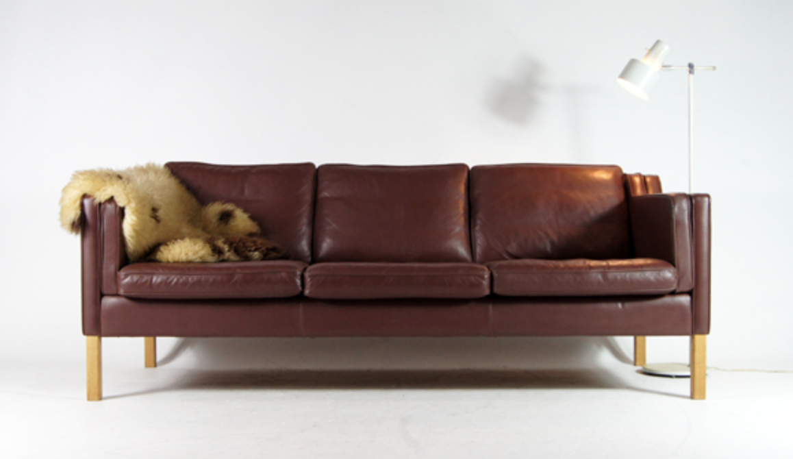 Danish vintage retro 3-seater sofa in Scandinavian oak Stouby leather from the 60s 70s