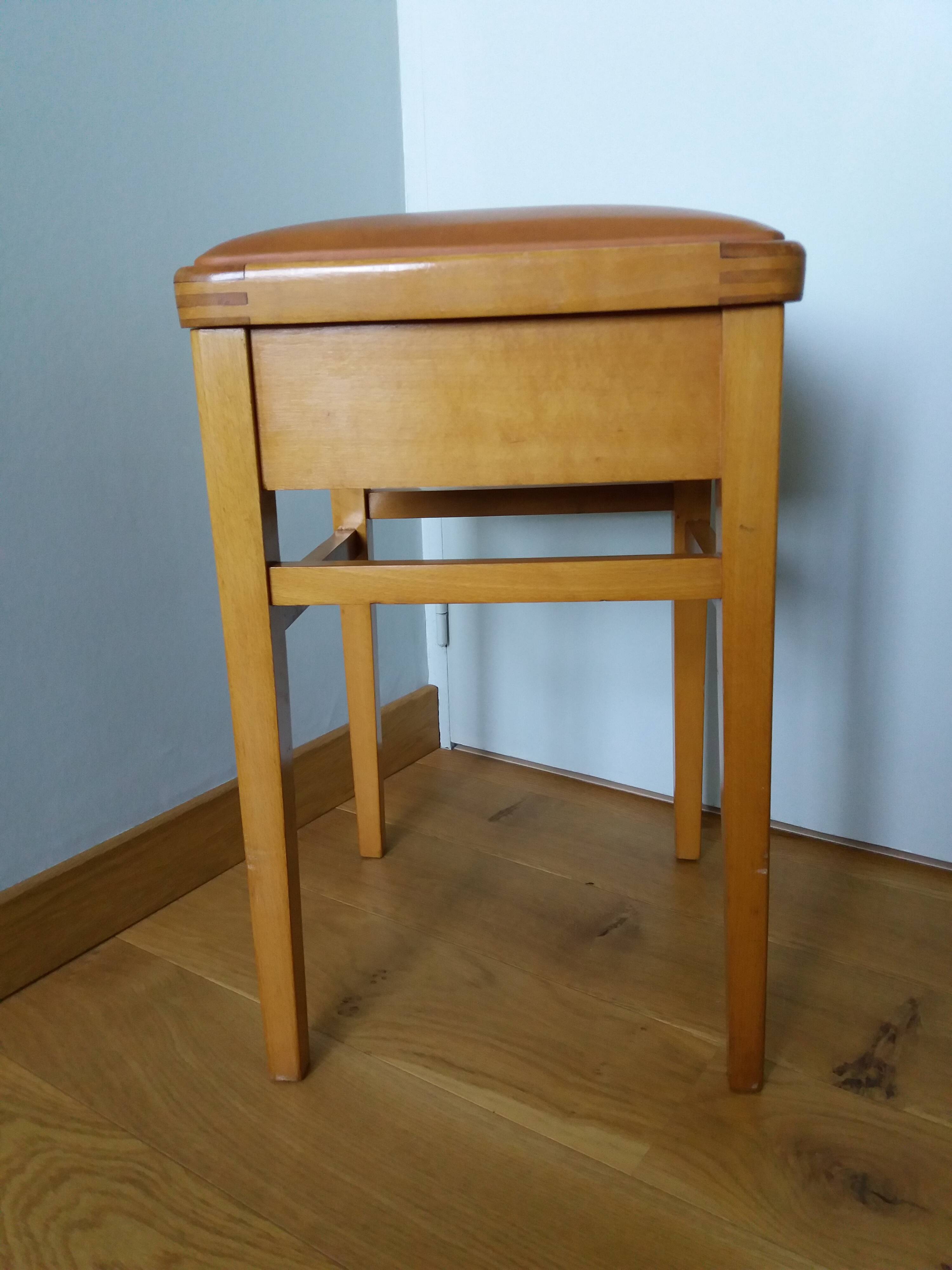 Wooden and faux leather shoe shine chest stool
