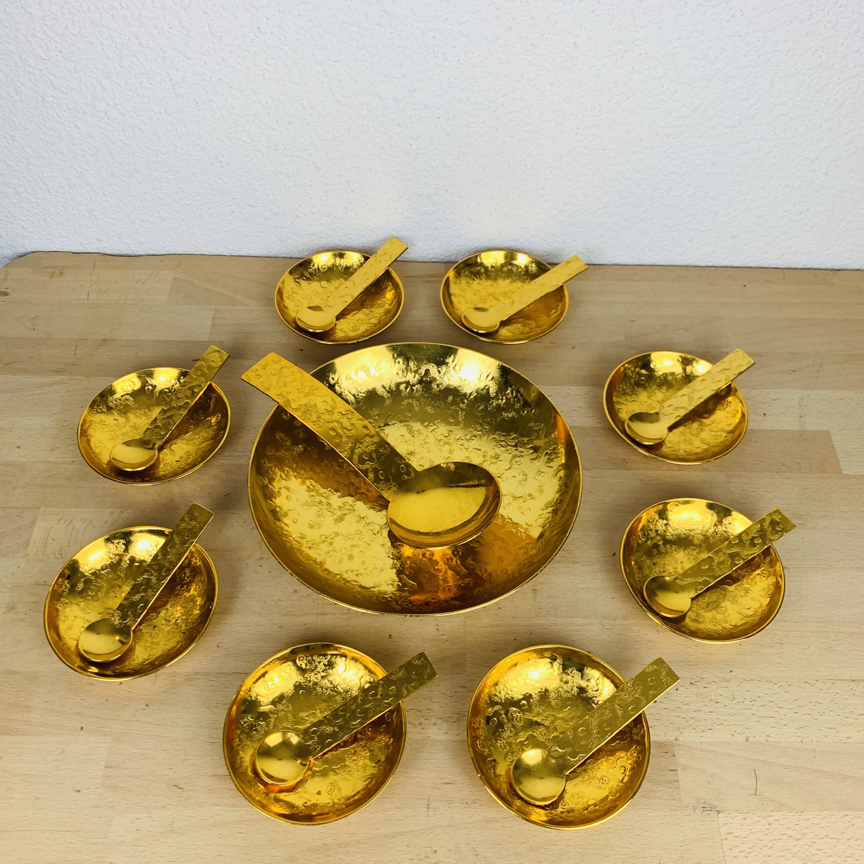 Cup and 8 Inalta France dessert cups in gold metal