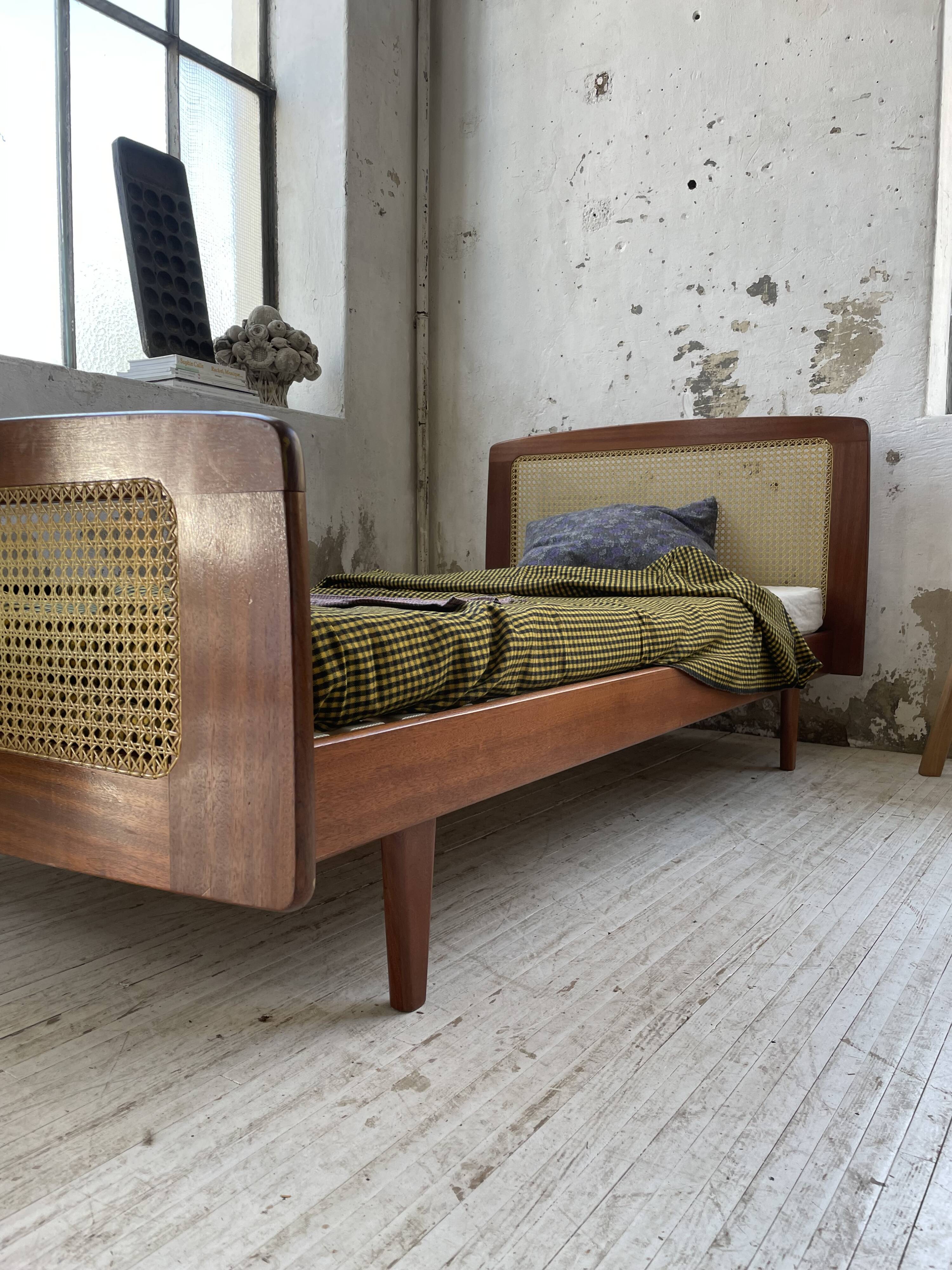 Lit Roset SNA teck et cannage 1 place