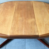 Table scandinave ronde vintage à pied central étoile extensible