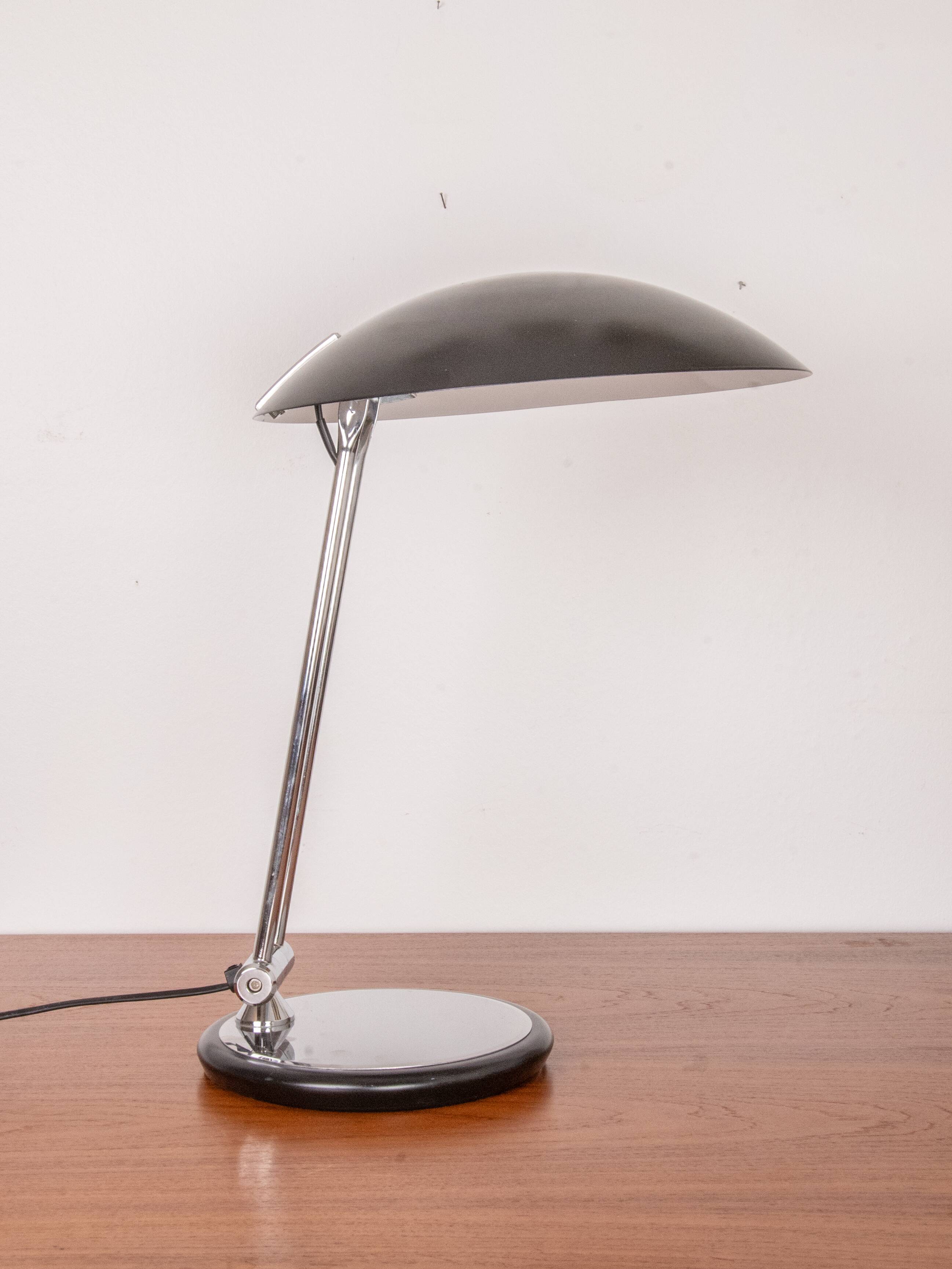 Aluminor desk lamp