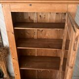 Pine bonnet maker