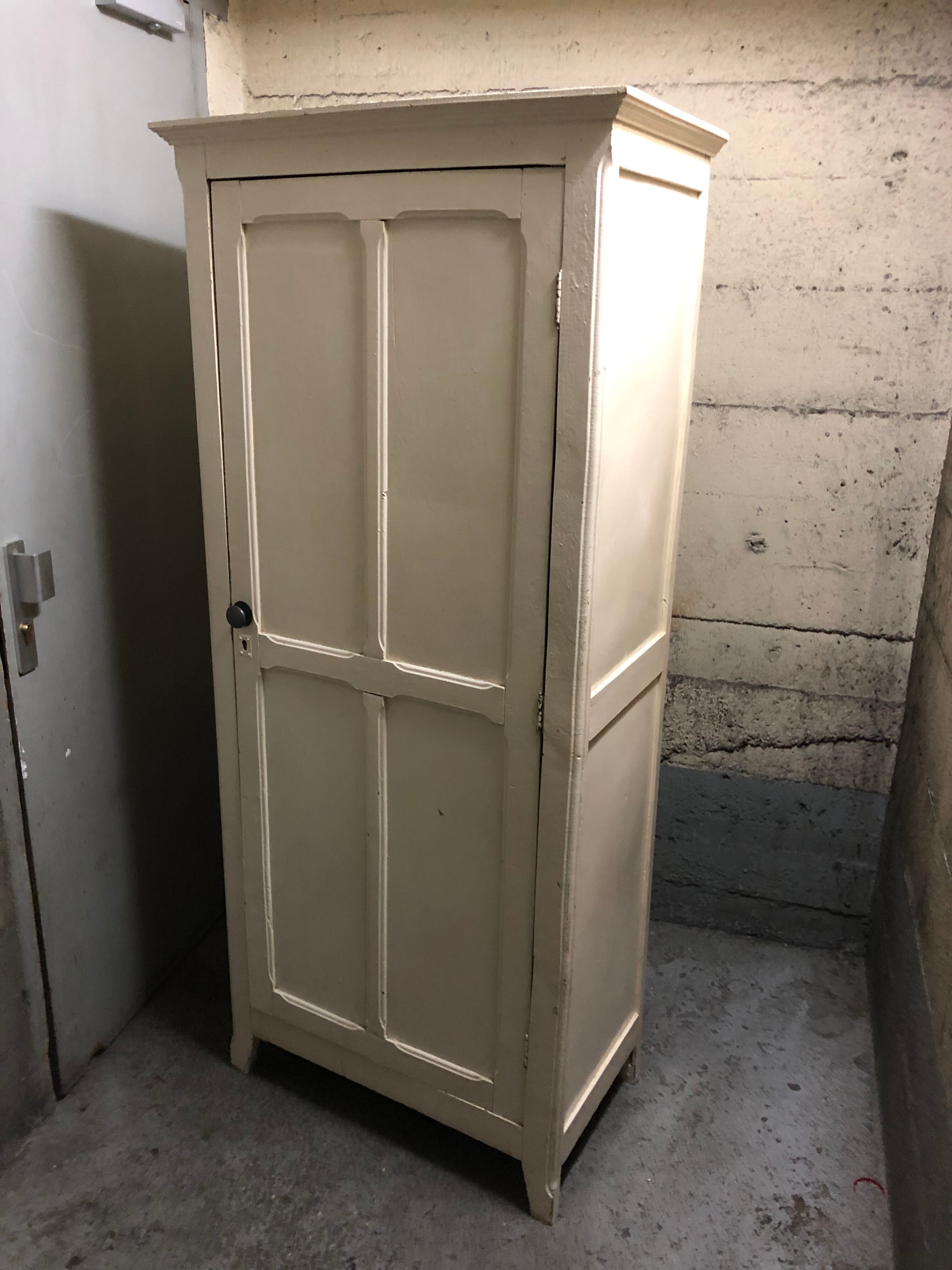 Vintage Parisian wardrobe