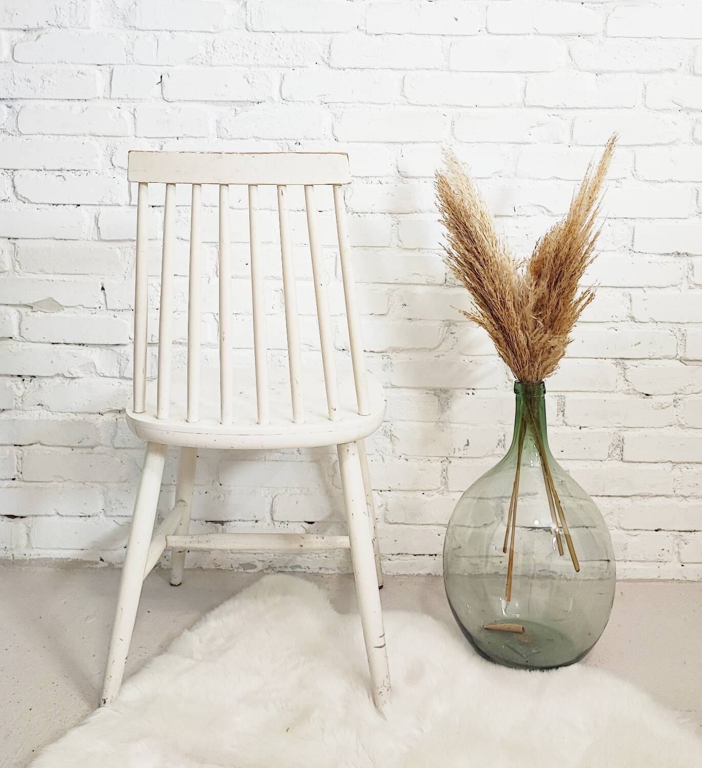 Tapiovaara style chair