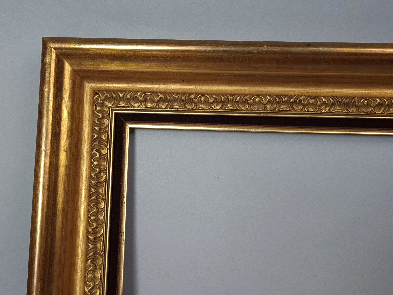 Frame hollow edges wood gilded stucco gold leaf foliage 41x33 or 45x37 cm SB187