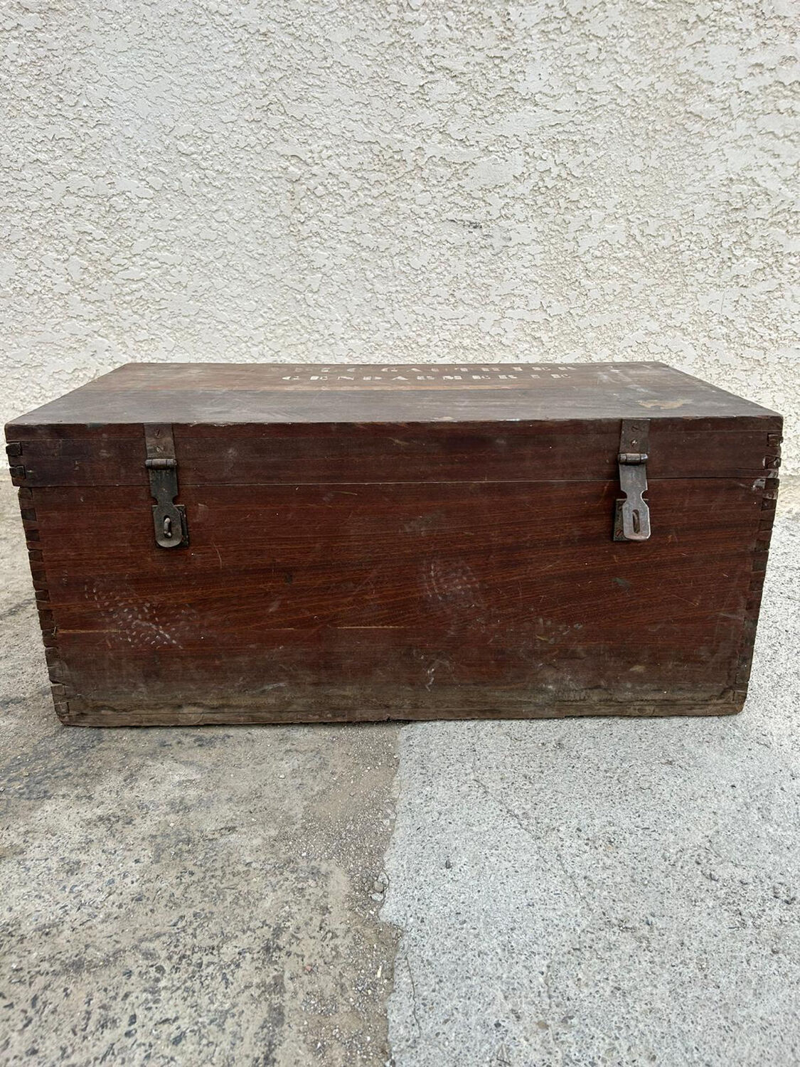 Wooden chest / military trunk