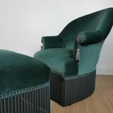 Toad armchair with footrest