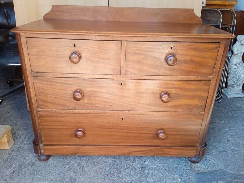 Commode anglaise ancienne vintage