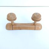 Small mushroom wood patère