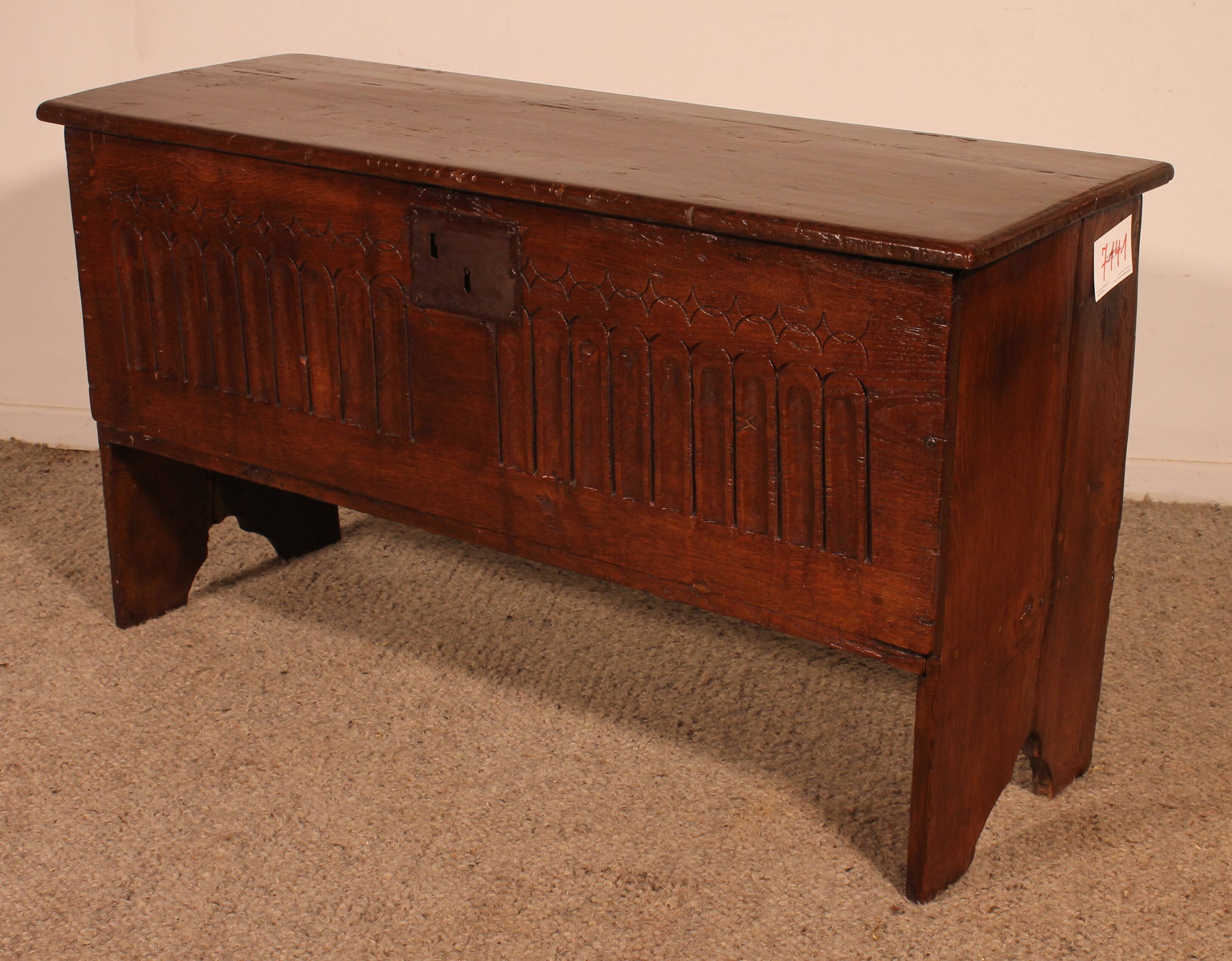 Oak Saber Chest Circa 1600