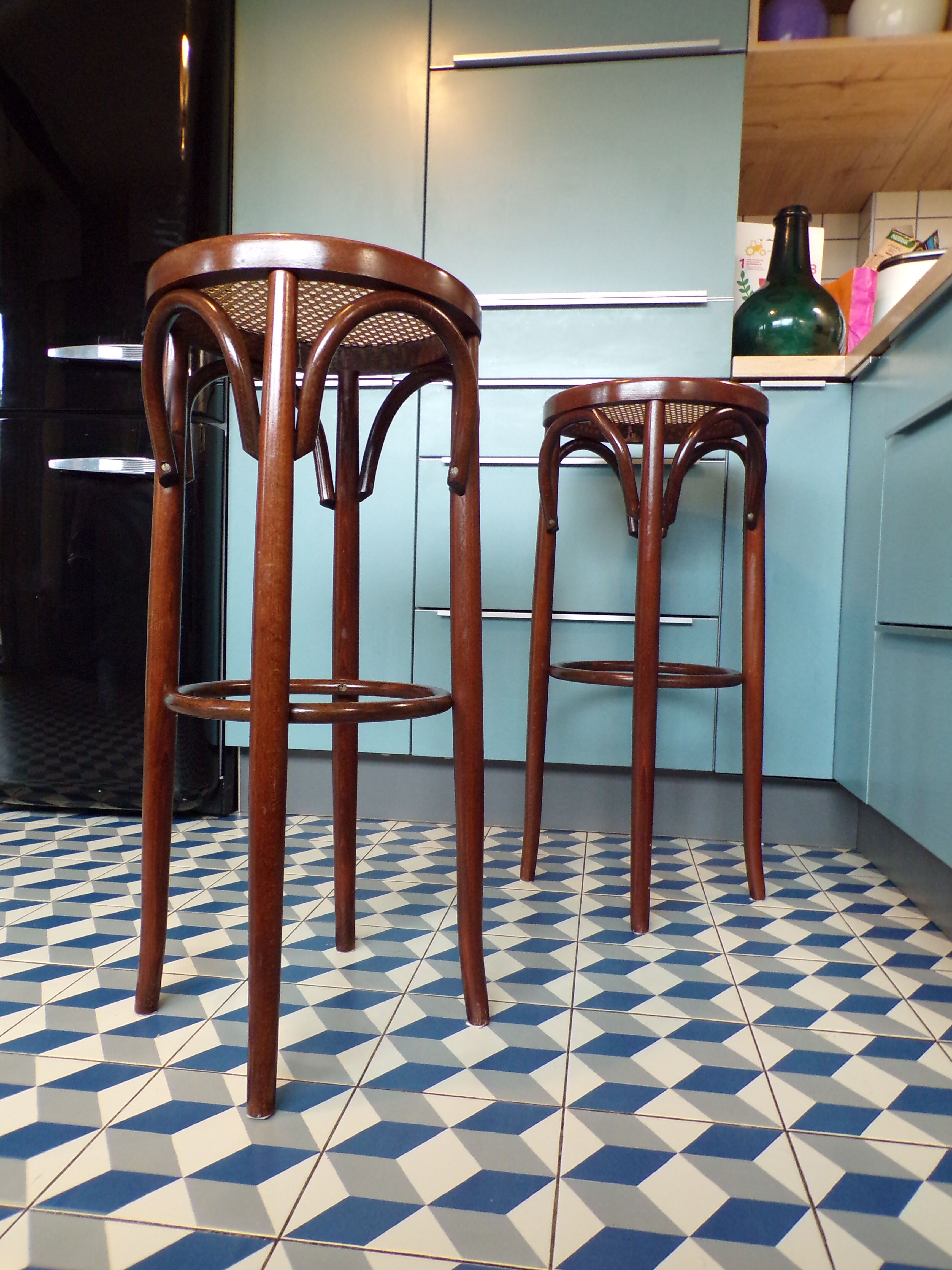 Pair of curved wooden cannese bar stools