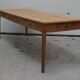 Ancienne table de cantine en pin