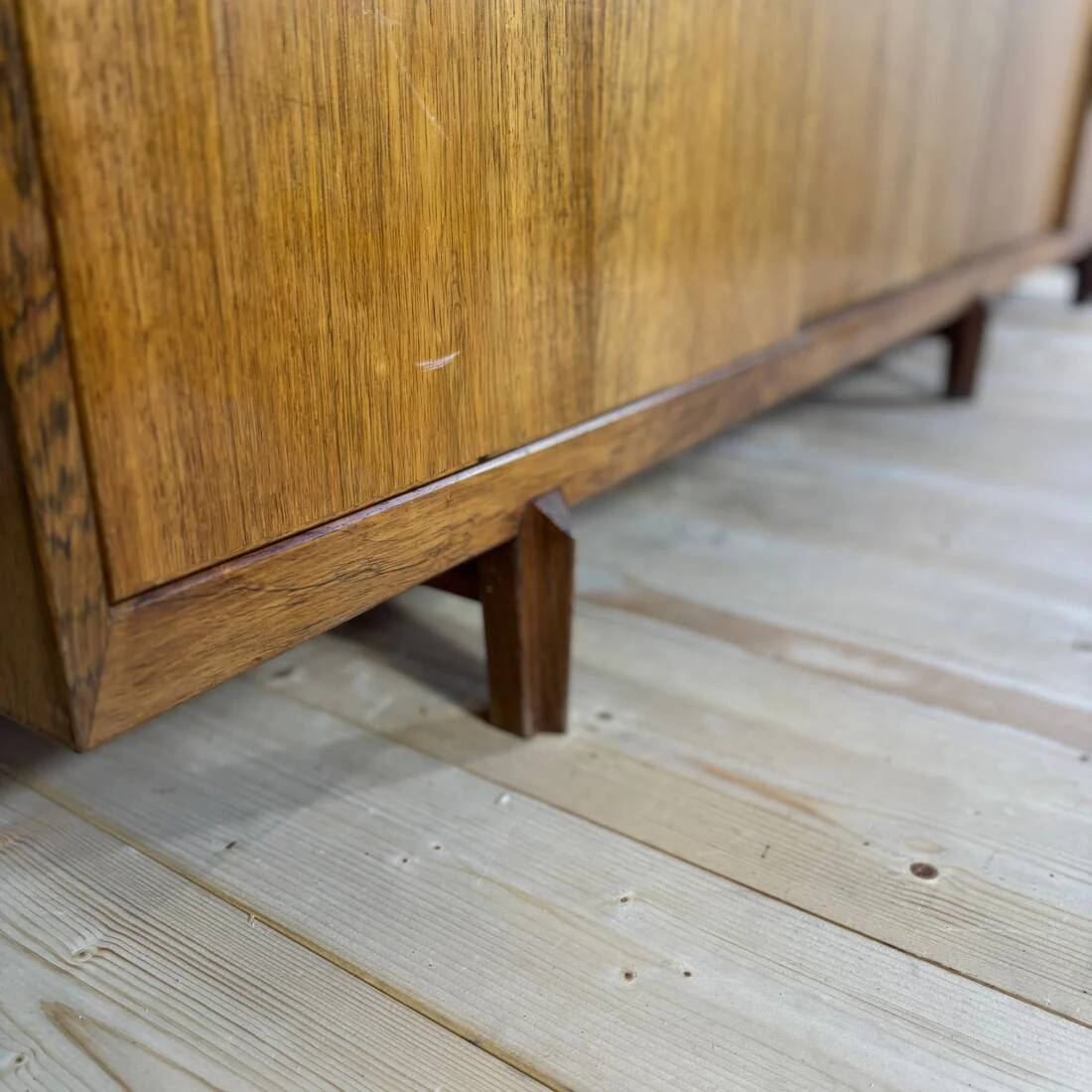 Danish sideboard from the 1960s in Brazilian wood – Henry Rosengren Hansen