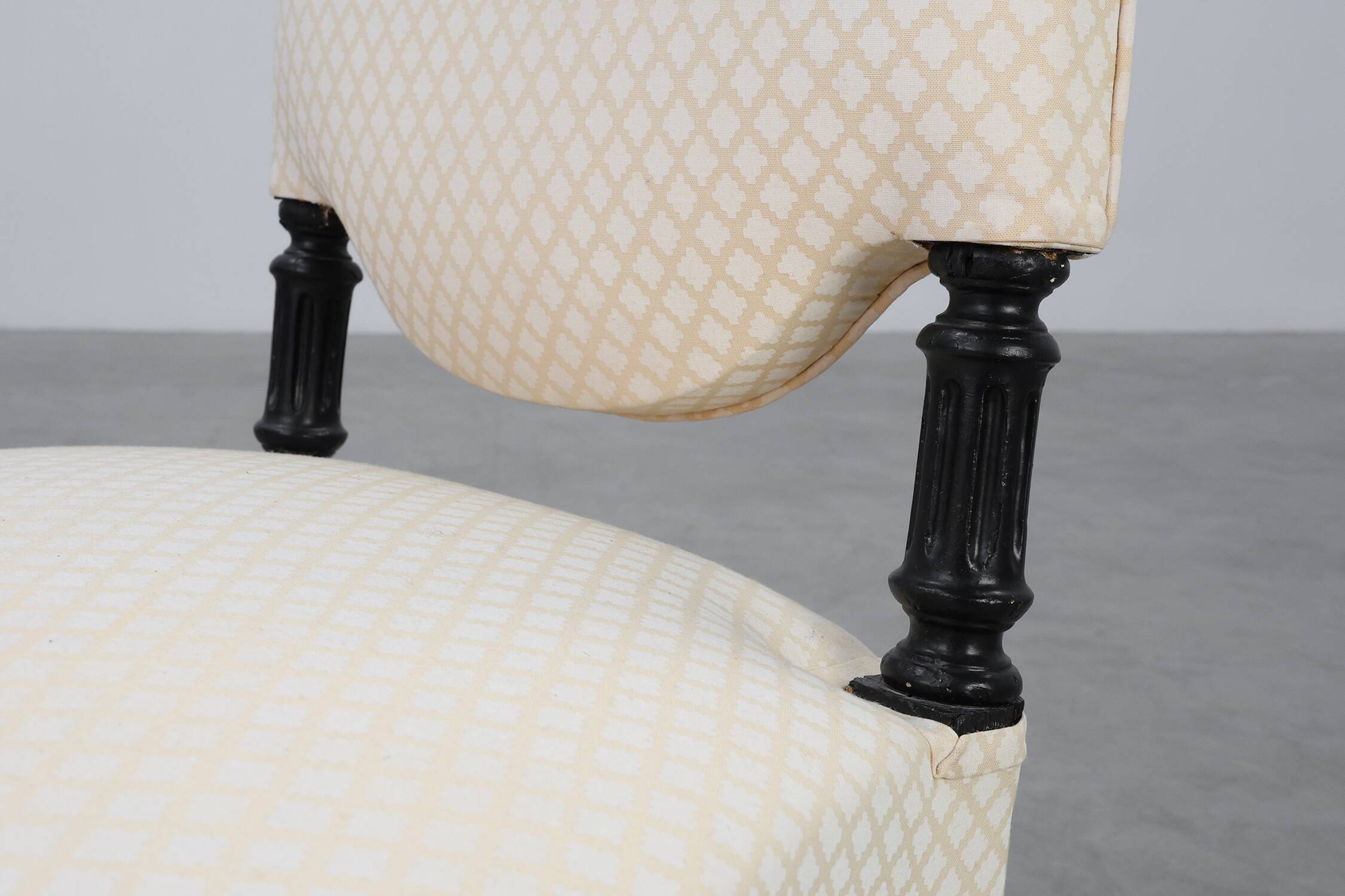 Fauteuil bas Napoléon III du 19e siècle, France