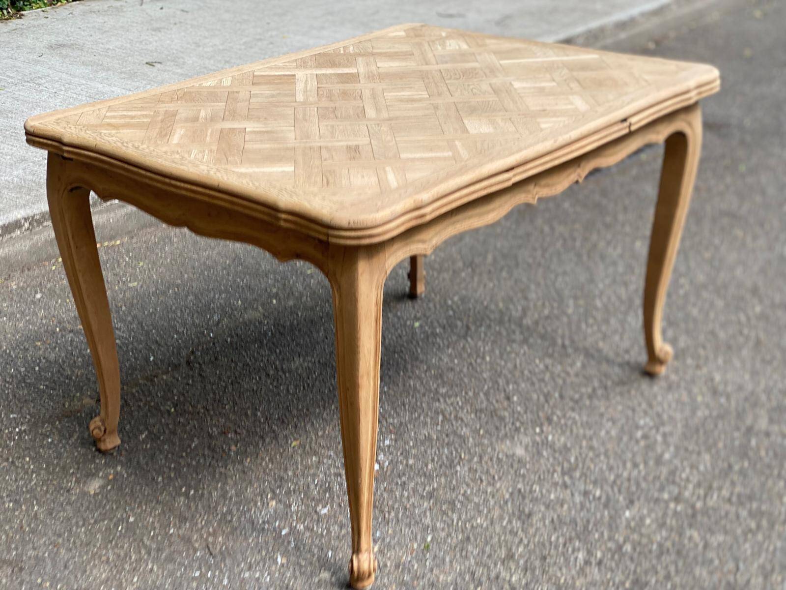 Renovated Louis XV extendable dining table in solid oak 120-200cm