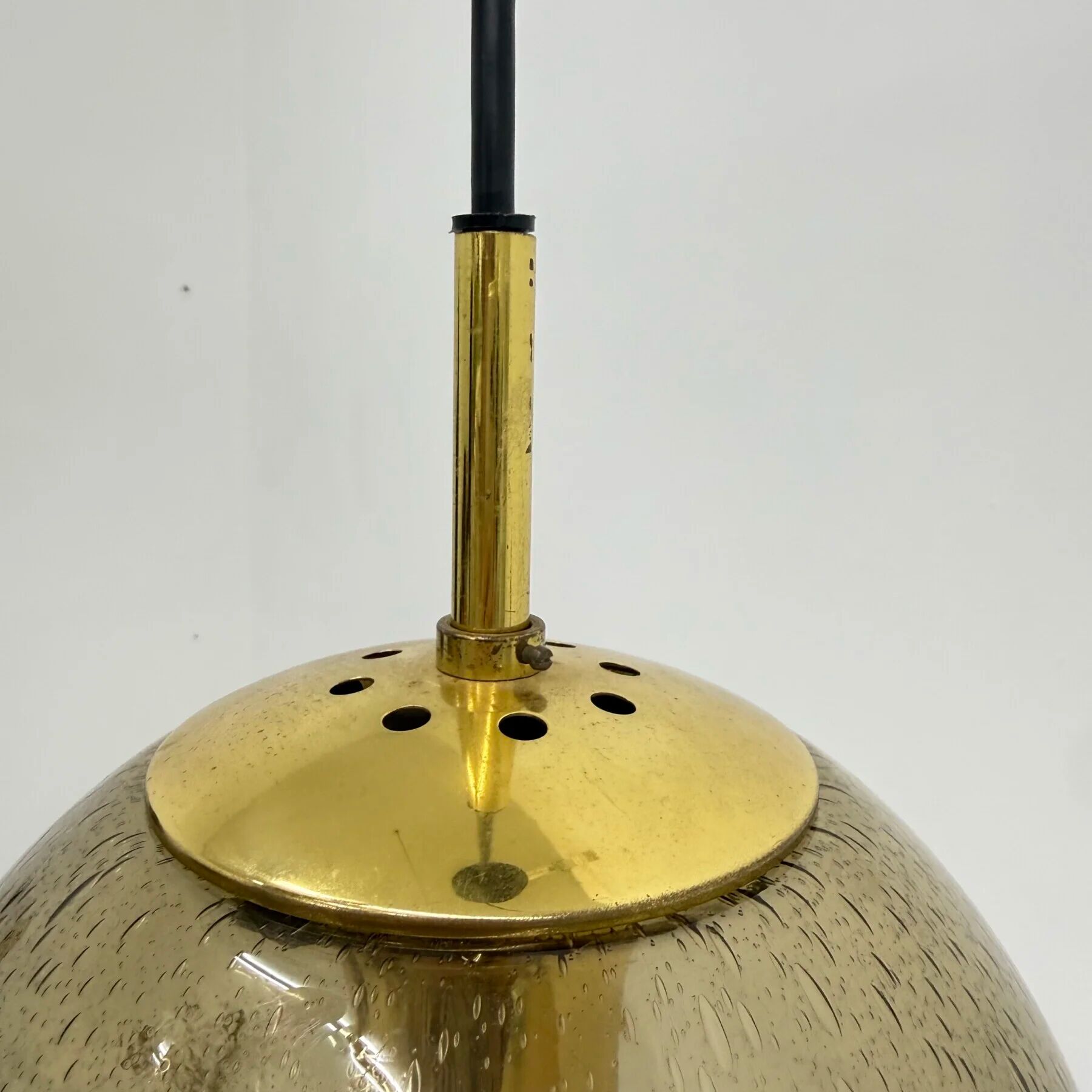 Suspension en verre fumé en laiton Limburg Glashütte, années 1970