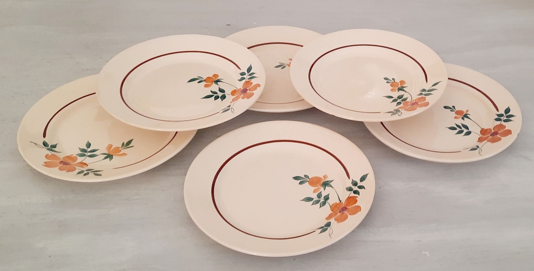 Flat earthenware plates Moulin des Loups Saint Amand Model Amélie Vintage