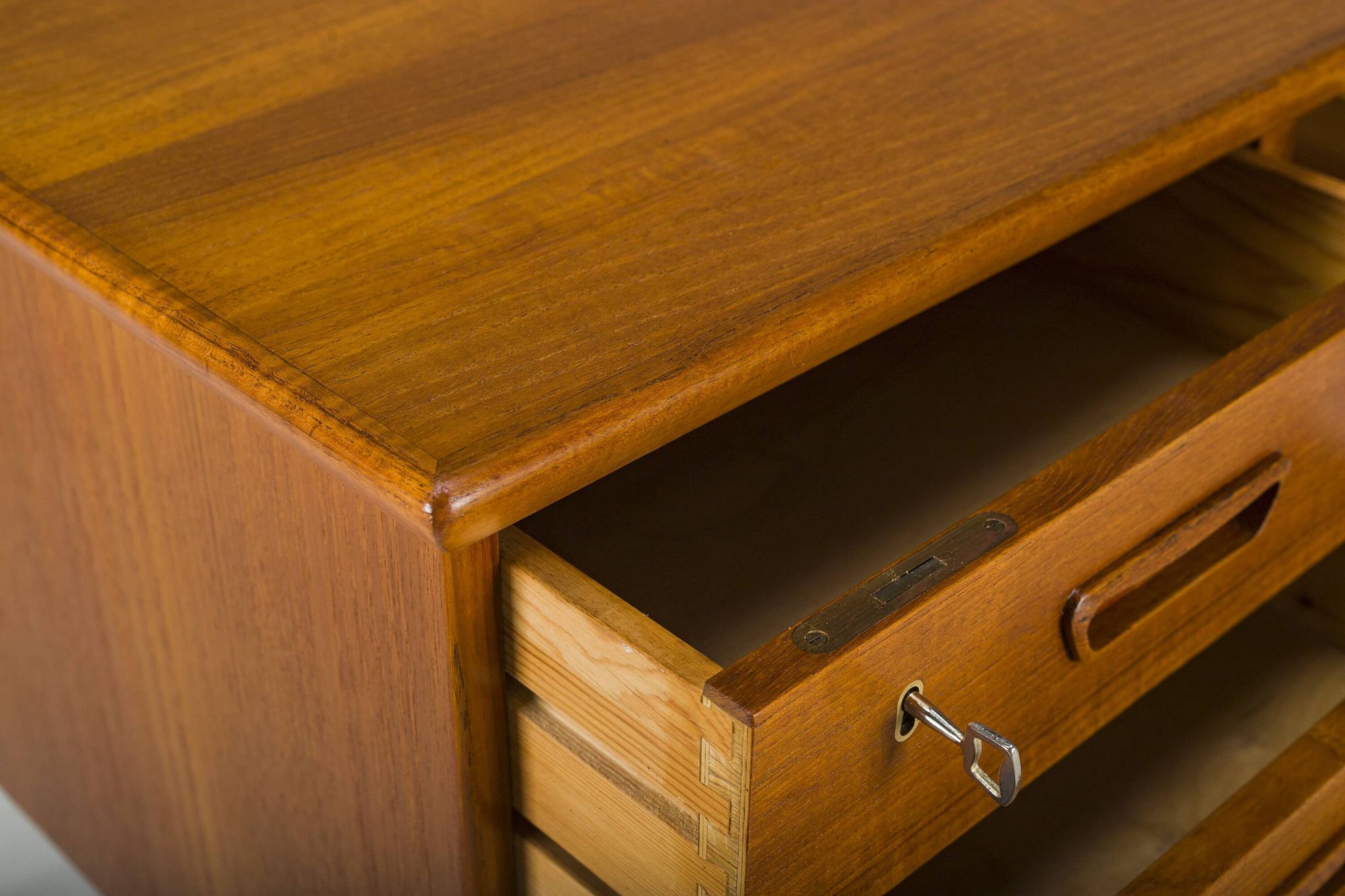Bureau danois en teck, 1960