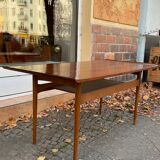 Table basse en teck des années 70