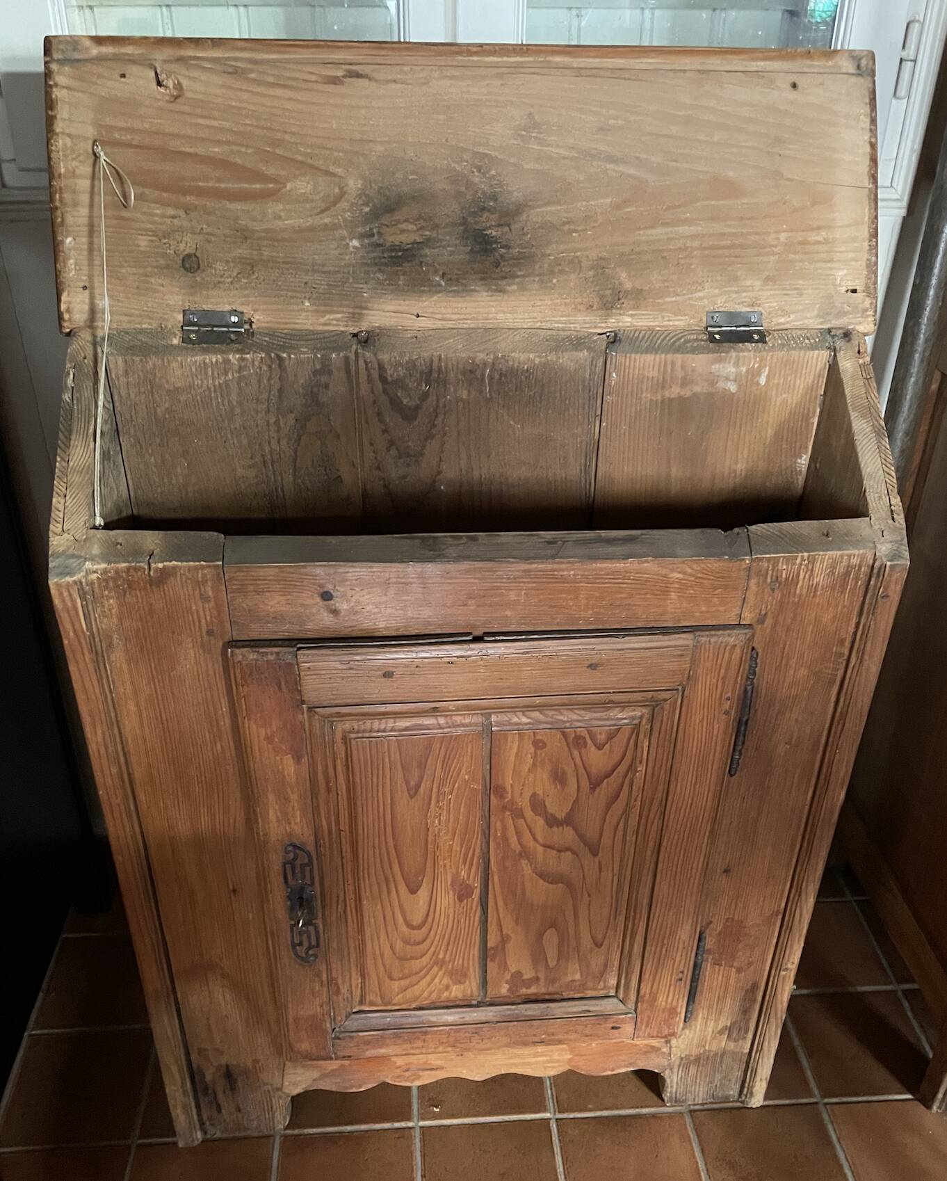 Entrance console table