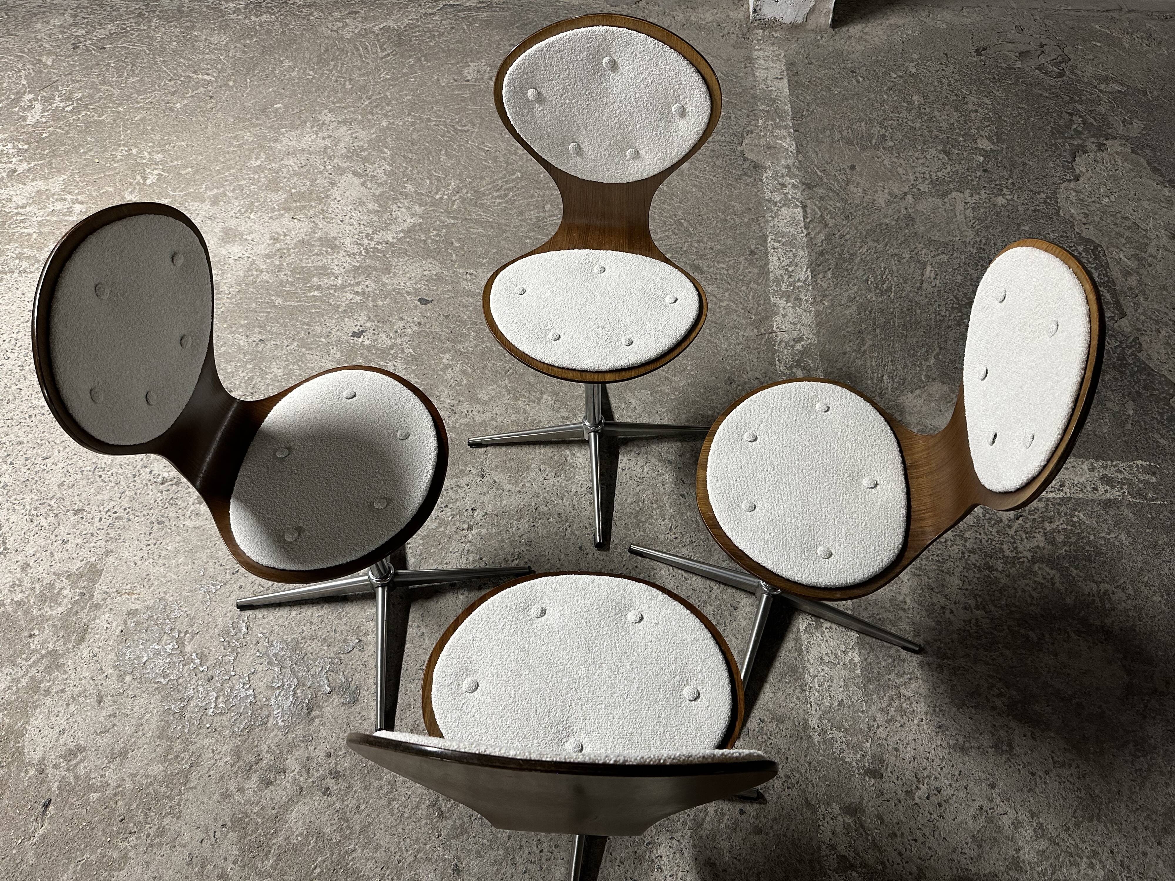 Suite de 4 chaises vintage bois cintré et palissandre. Allemagne, années 60