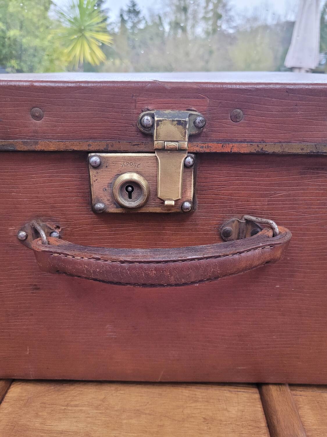 Small hat box