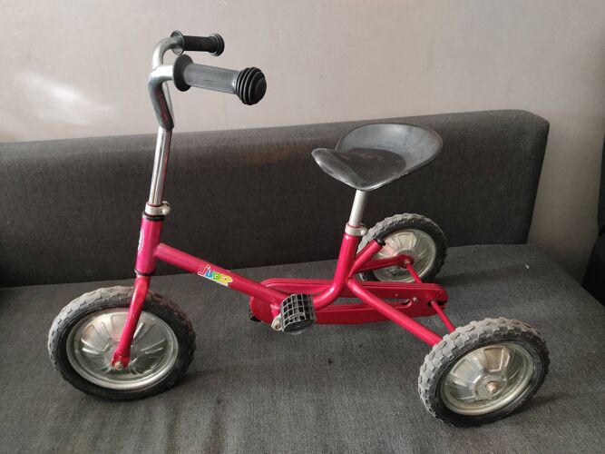 Tricycle pour enfants vintage judez