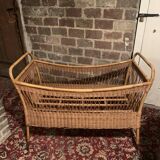 Berceau en rotin années 50